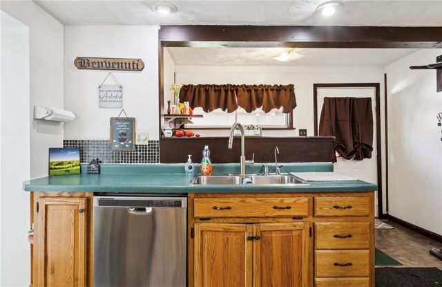 349 Franklin Ave, Applewold Boro, PA 16201