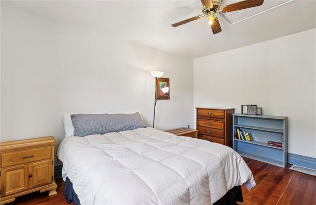 349 Franklin Ave, Applewold Boro, PA 16201