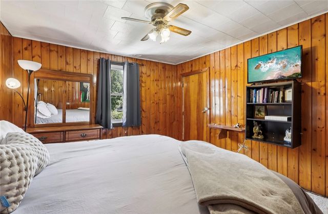 349 Franklin Ave, Applewold Boro, PA 16201