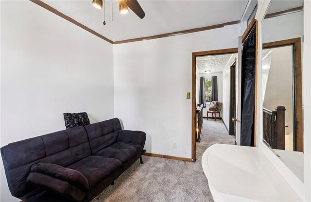 349 Franklin Ave, Applewold Boro, PA 16201