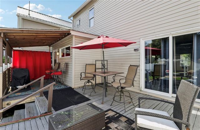 349 Franklin Ave, Applewold Boro, PA 16201