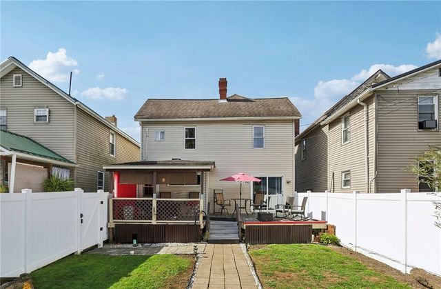 349 Franklin Ave, Applewold Boro, PA 16201