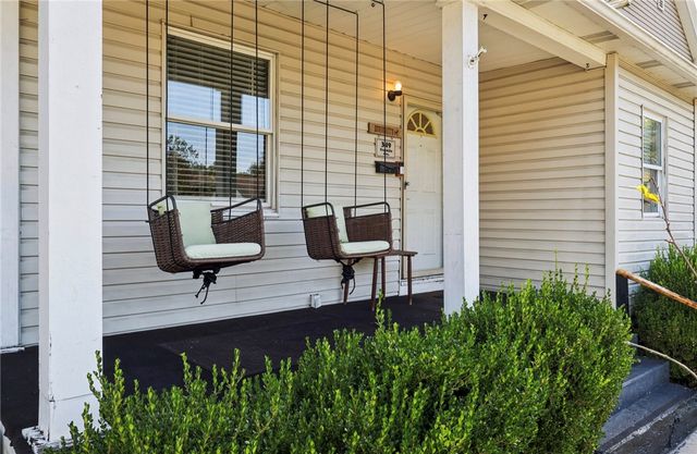 349 Franklin Ave, Applewold Boro, PA 16201