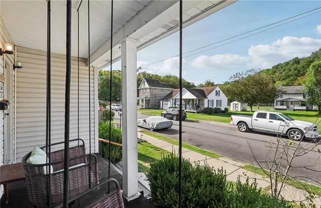 349 Franklin Ave, Applewold Boro, PA 16201