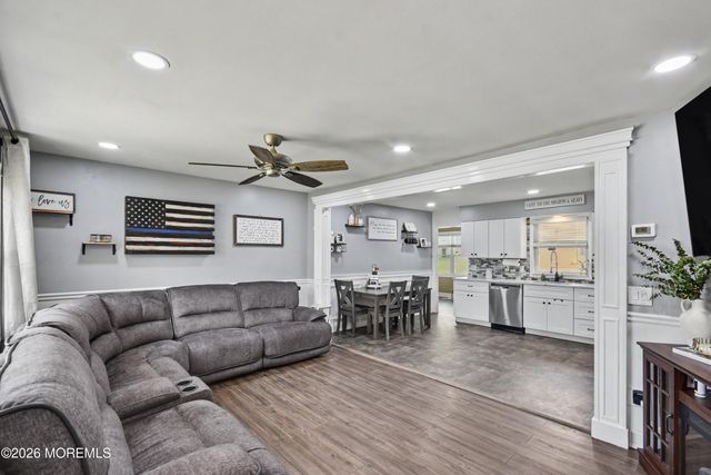 1930 Ravenwood Drive, Toms River, NJ 08753
