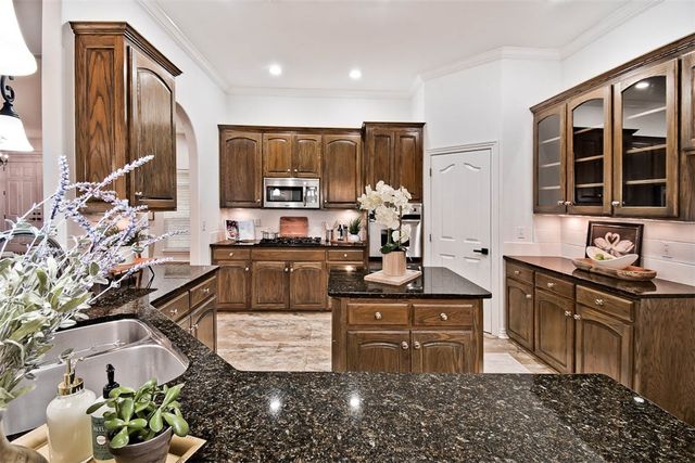 408 S Wyman Road, Fayetteville, AR 72701