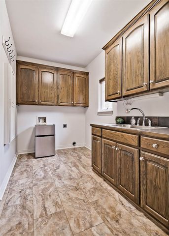 408 S Wyman Road, Fayetteville, AR 72701