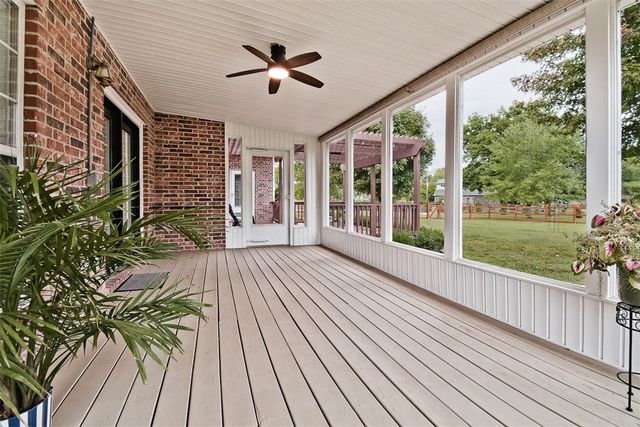 408 S Wyman Road, Fayetteville, AR 72701