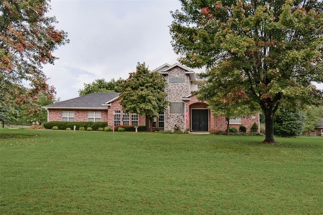 408 S Wyman Road, Fayetteville, AR 72701