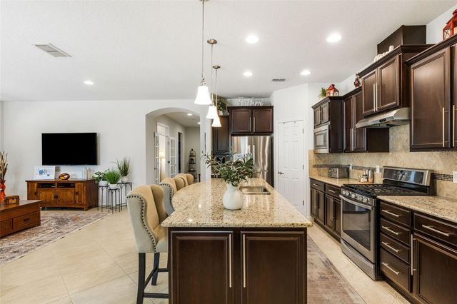 329 ALICANTE COURT, Davenport, FL 33837