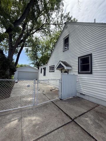 2679 Oxford Road, Berkley, MI 48072