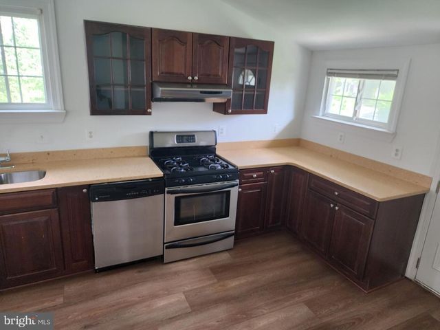 3047 DOUGLAS ST NE, Washington, DC 20018