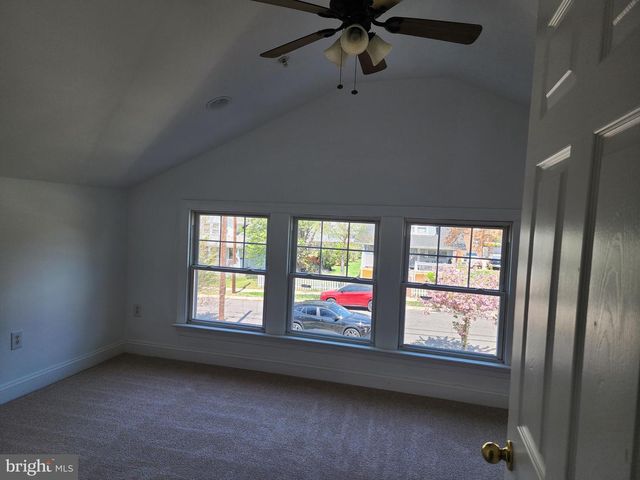 3047 DOUGLAS ST NE, Washington, DC 20018