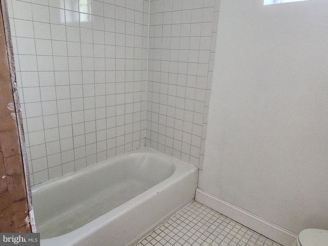 3047 DOUGLAS ST NE, Washington, DC 20018