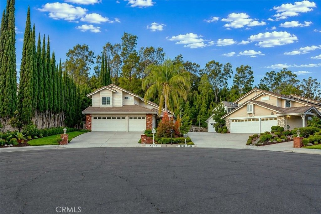 Image 2 of property listing at 7221 Bouquet Drive, West Hills, CA 91307