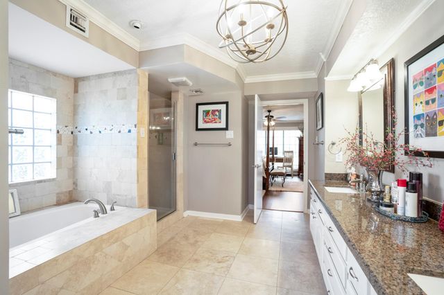 37 Doe Run Drive, The Woodlands, TX 77380