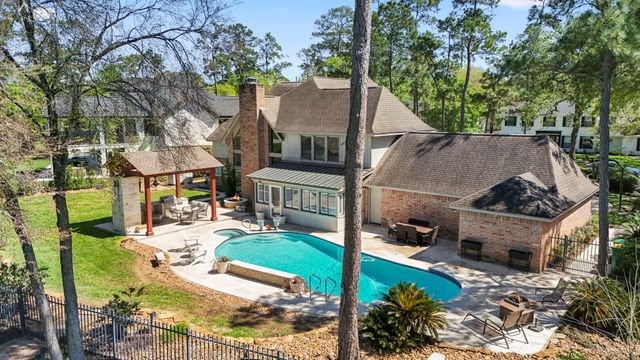 37 Doe Run Drive, The Woodlands, TX 77380