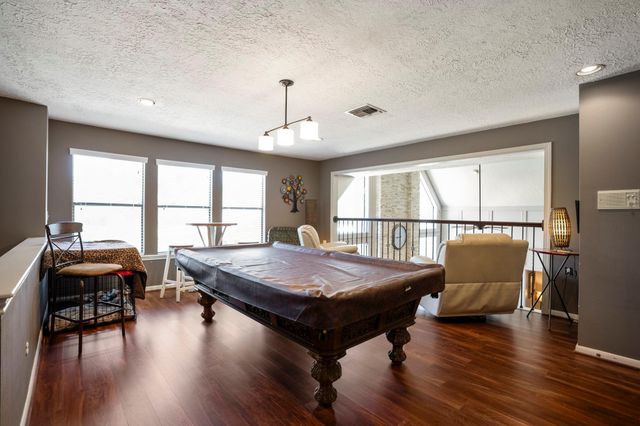 37 Doe Run Drive, The Woodlands, TX 77380