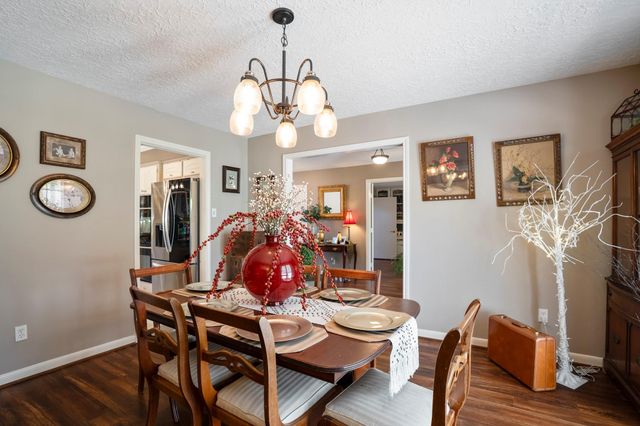 37 Doe Run Drive, The Woodlands, TX 77380