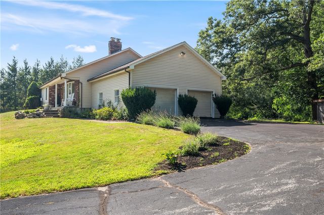32 Old Reservoir Road, Cumberland, RI 02864