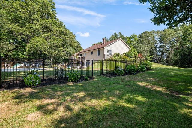 32 Old Reservoir Road, Cumberland, RI 02864