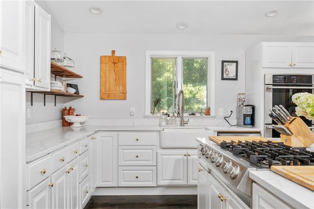32 Old Reservoir Road, Cumberland, RI 02864