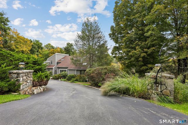 11 Soundview Farm, Weston, CT 06883