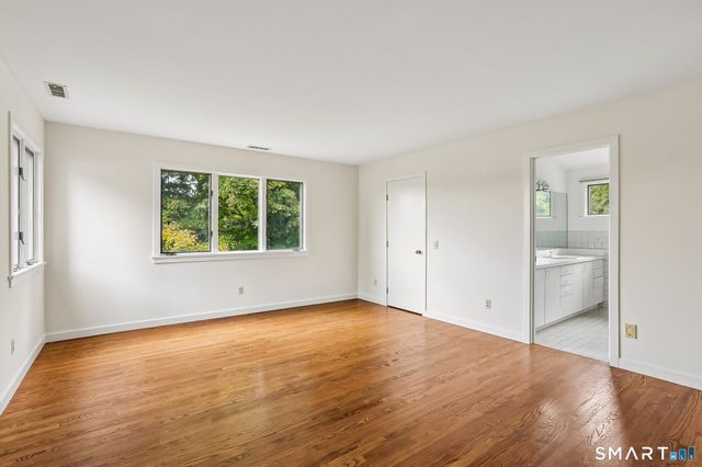 11 Soundview Farm, Weston, CT 06883