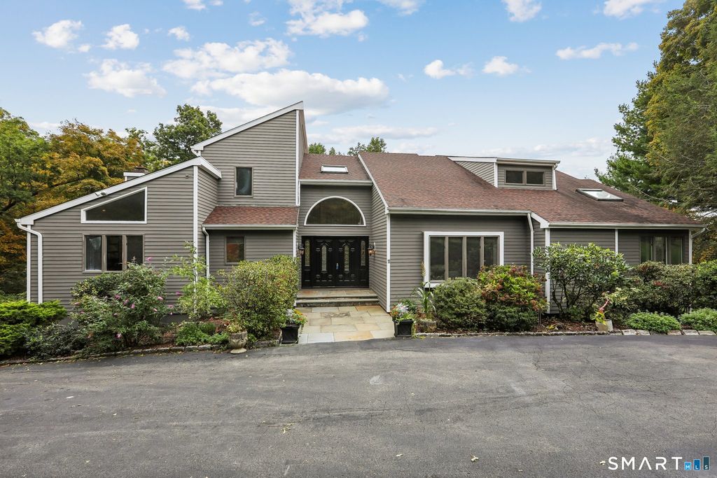 11 Soundview Farm, Weston, CT 06883