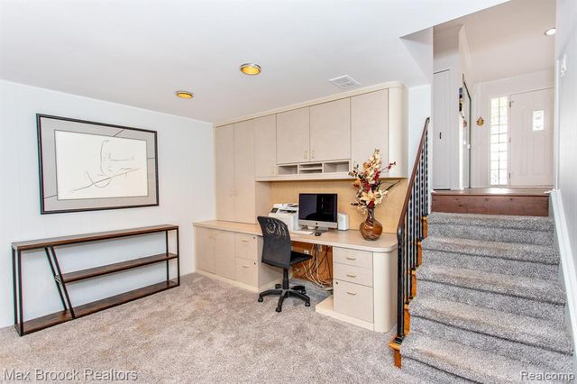 19780 Butternut Lane, Southfield, MI 48076