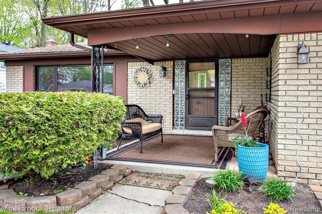 19780 Butternut Lane, Southfield, MI 48076