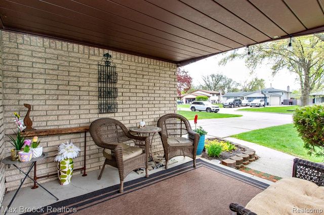 19780 Butternut Lane, Southfield, MI 48076