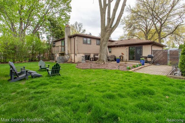 19780 Butternut Lane, Southfield, MI 48076