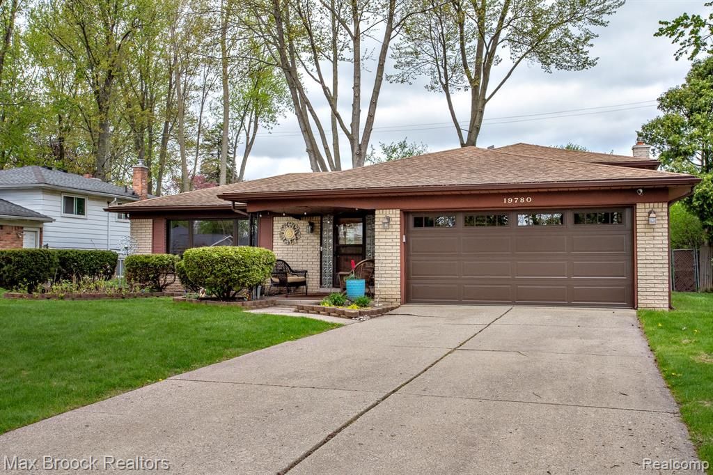 19780 Butternut Lane, Southfield, MI 48076