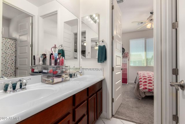 4167 E SIERRA MADRE Avenue, Gilbert, AZ 85296