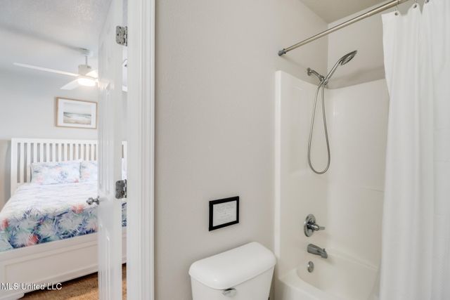 1131 Century Oaks Drive, A, Gulfport, MS 39507