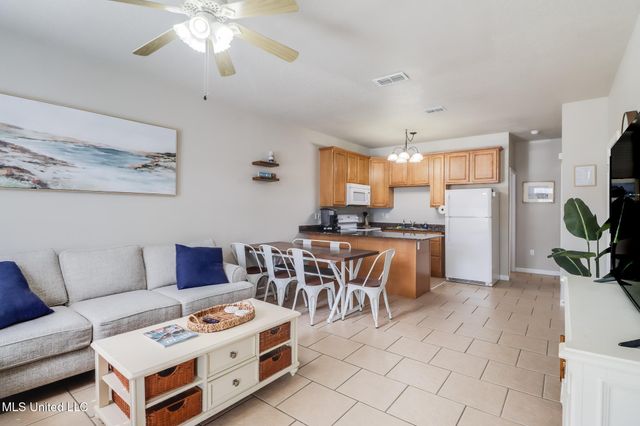 1131 Century Oaks Drive, A, Gulfport, MS 39507