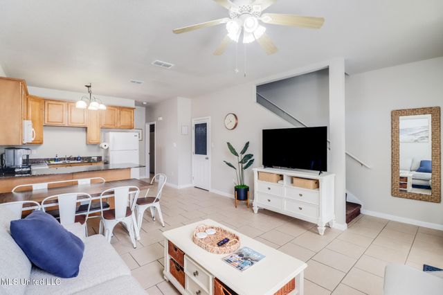 1131 Century Oaks Drive, A, Gulfport, MS 39507