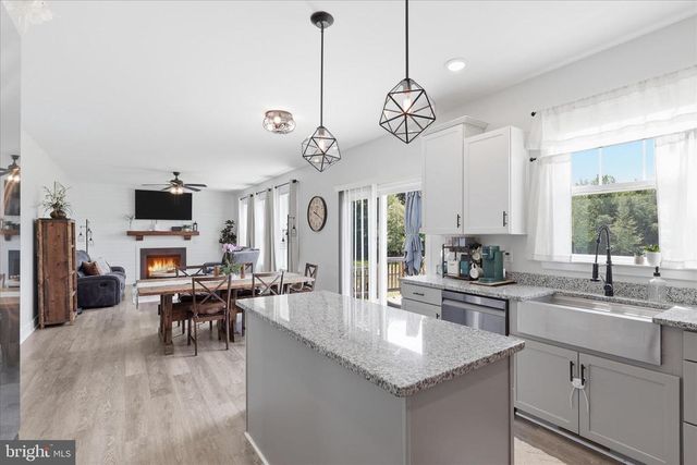 9404 ROBERT E LEE DR, Spotsylvania, VA 22551