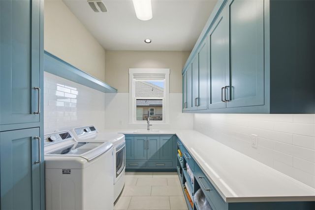 2753 Springwood LN, Georgetown, TX 78628