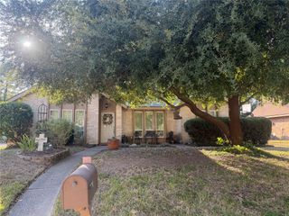 3611 Maple Glen Drive, Kingwood, TX 77345