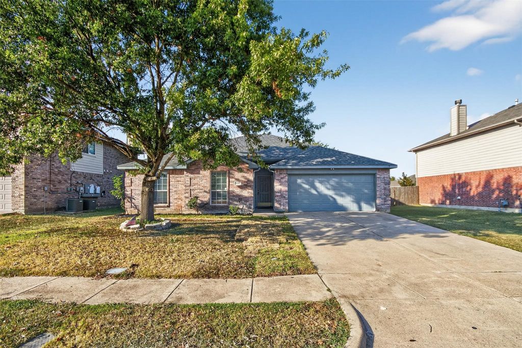 4419 Ashbury Lane, Mansfield, TX 76063