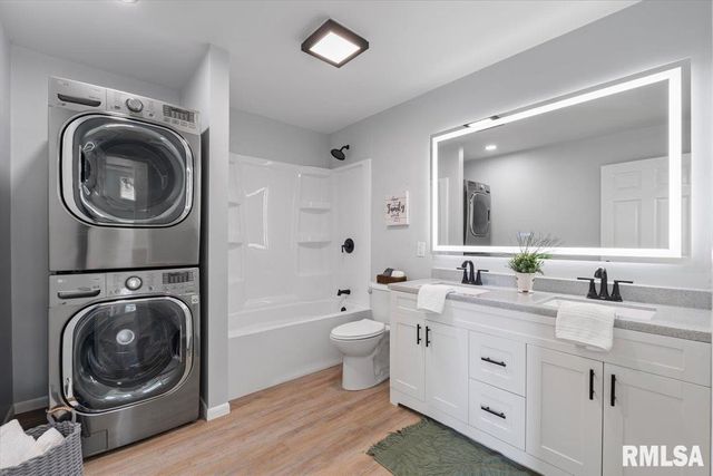 424 DOCIA Street, Hillsdale, IL 61257