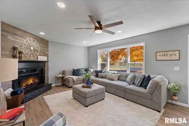 424 DOCIA Street, Hillsdale, IL 61257