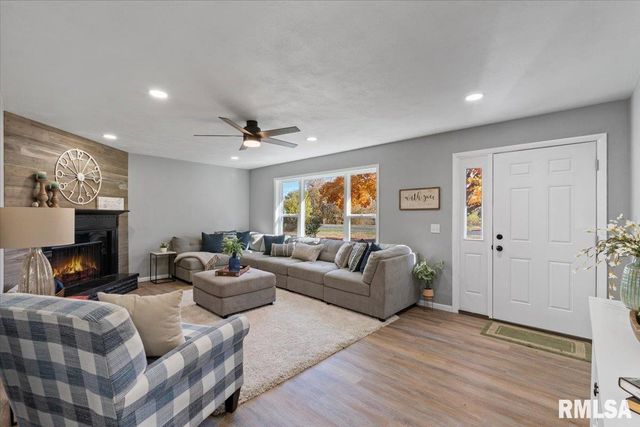 424 DOCIA Street, Hillsdale, IL 61257