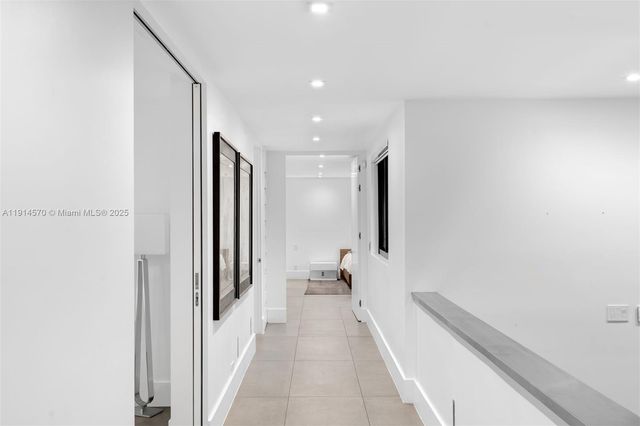 2815 Regatta Ave, Miami Beach, FL 33140