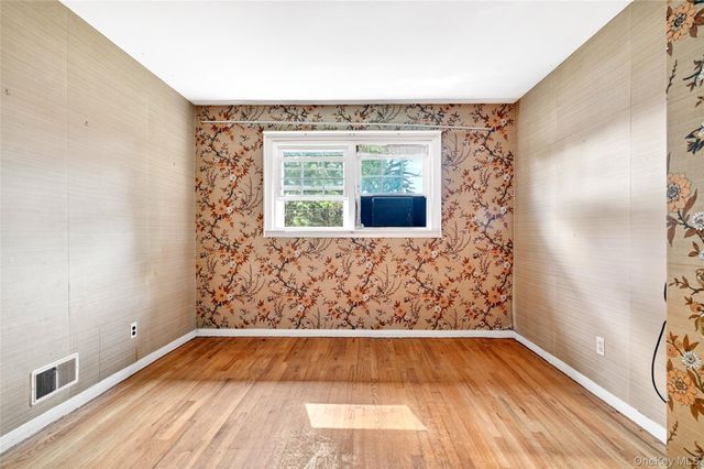 2 Forest Knoll Drive, Suffern, NY 10901