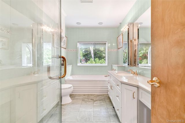 2 Forest Knoll Drive, Suffern, NY 10901