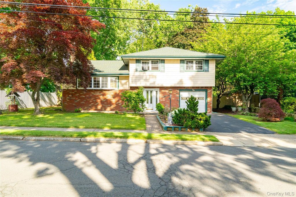 2 Forest Knoll Drive, Suffern, NY 10901