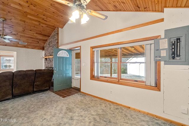 604 Sandy Valley Road, Rogersville, TN 37857